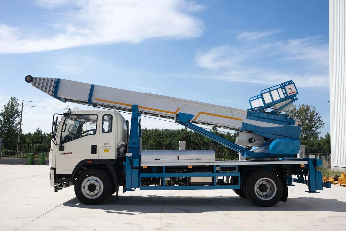 九江浔阳云梯上料车租赁费用