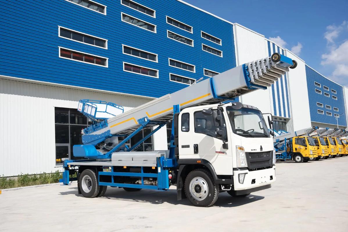 九江浔阳出租云梯车高空作业车 建筑垃圾搬运